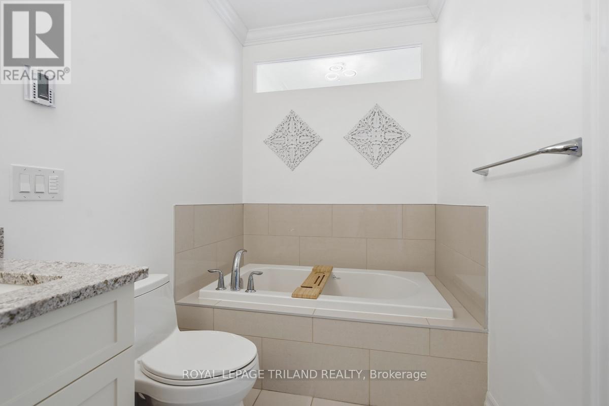 1403 - 240 Villagewalk Boulevard, London North, Ontario  N6G 0P6 - Photo 19 - X13126216
