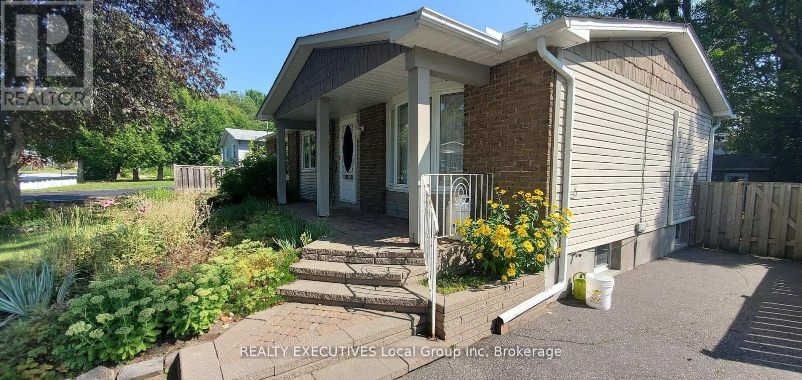 320 Justin Street, North Bay, Ontario  P1B 5J9 - Photo 4 - X13116096