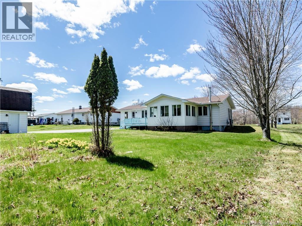 9535 Main Street, Richibucto, New Brunswick  E4W 4C2 - Photo 4 - NB137292