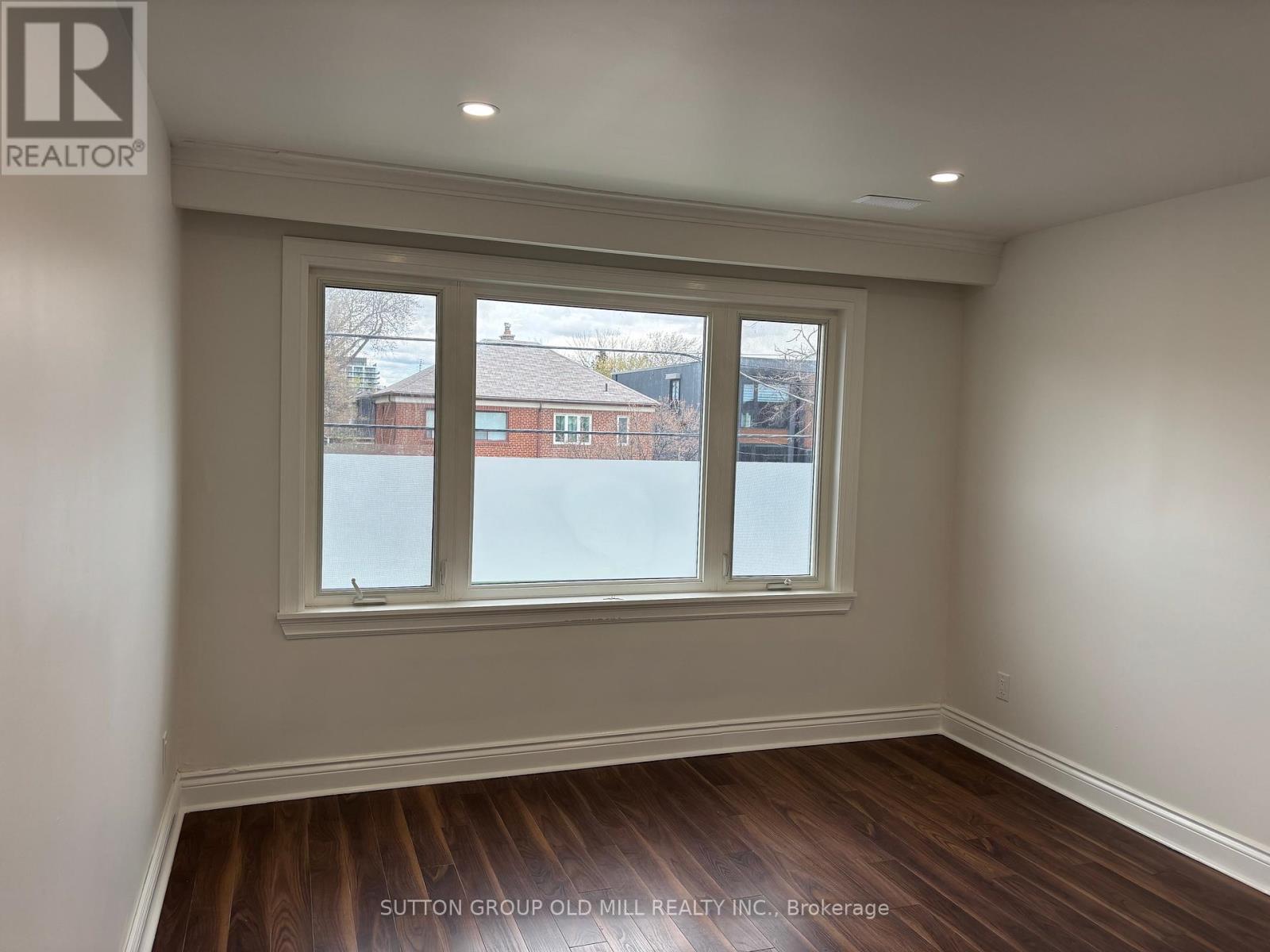 Upper - 85a Evans Avenue, Toronto, Ontario  M8Z 1H7 - Photo 7 - W13126180