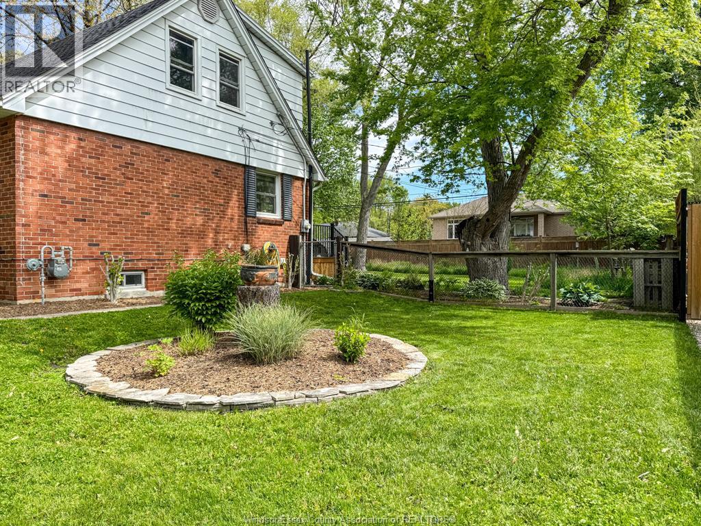 3560 Church St, Windsor, Ontario  N9E 1V8 - Photo 42 - 26010909