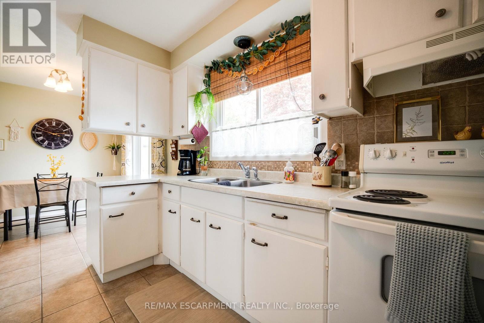 50 Ellenson Drive, Brantford, Ontario  N3R 3E5 - Photo 8 - X13126212
