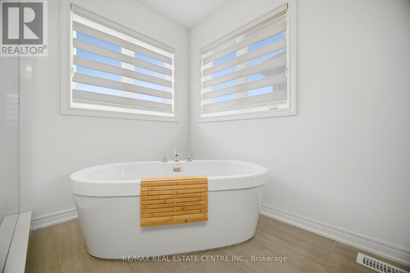12 Shawbridge Court, Hamilton, Ontario  L8J 0M8 - Photo 34 - X13126228