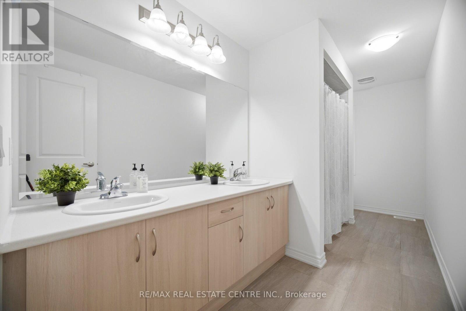 12 Shawbridge Court, Hamilton, Ontario  L8J 0M8 - Photo 43 - X13126228