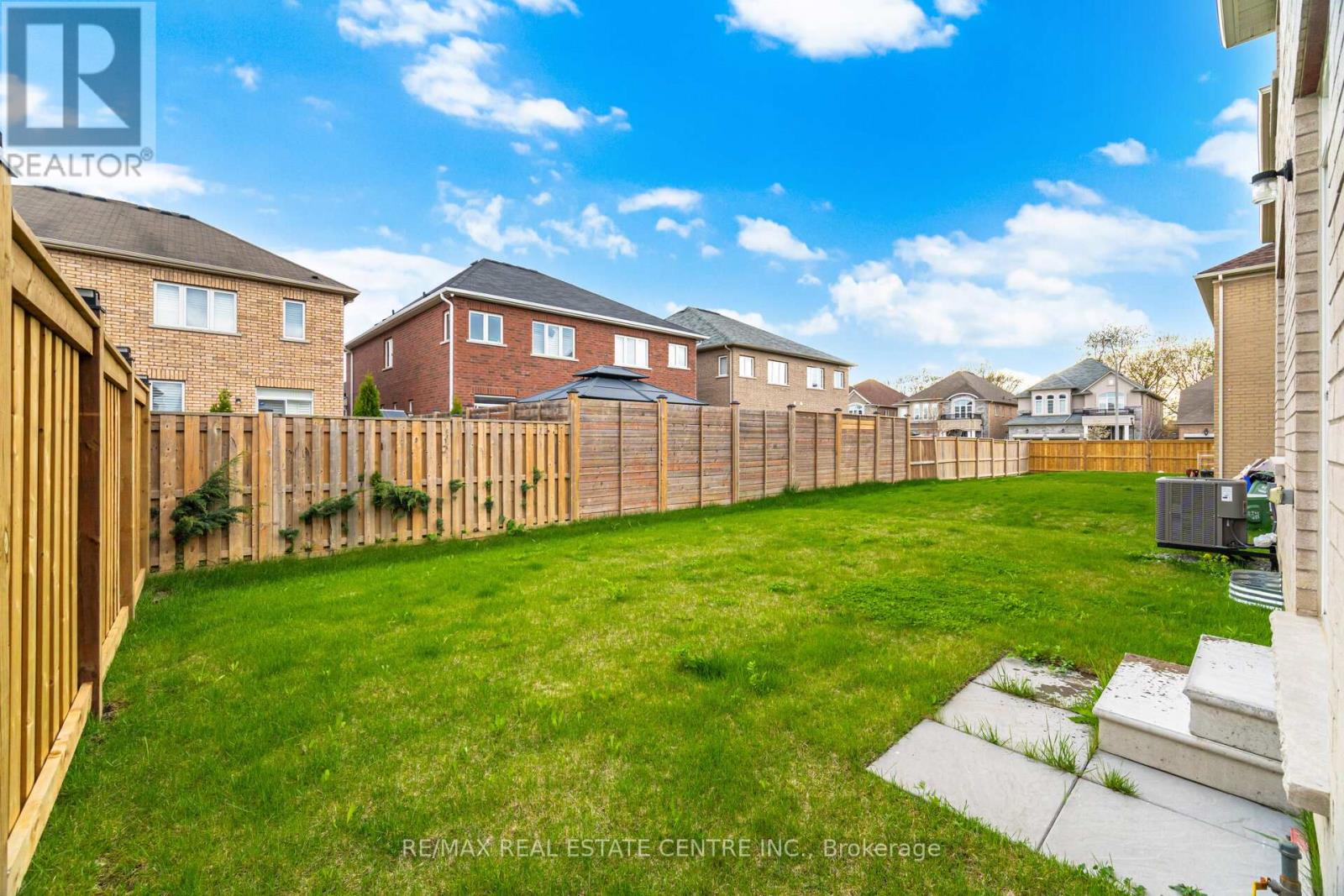 12 Shawbridge Court, Hamilton, Ontario  L8J 0M8 - Photo 48 - X13126228