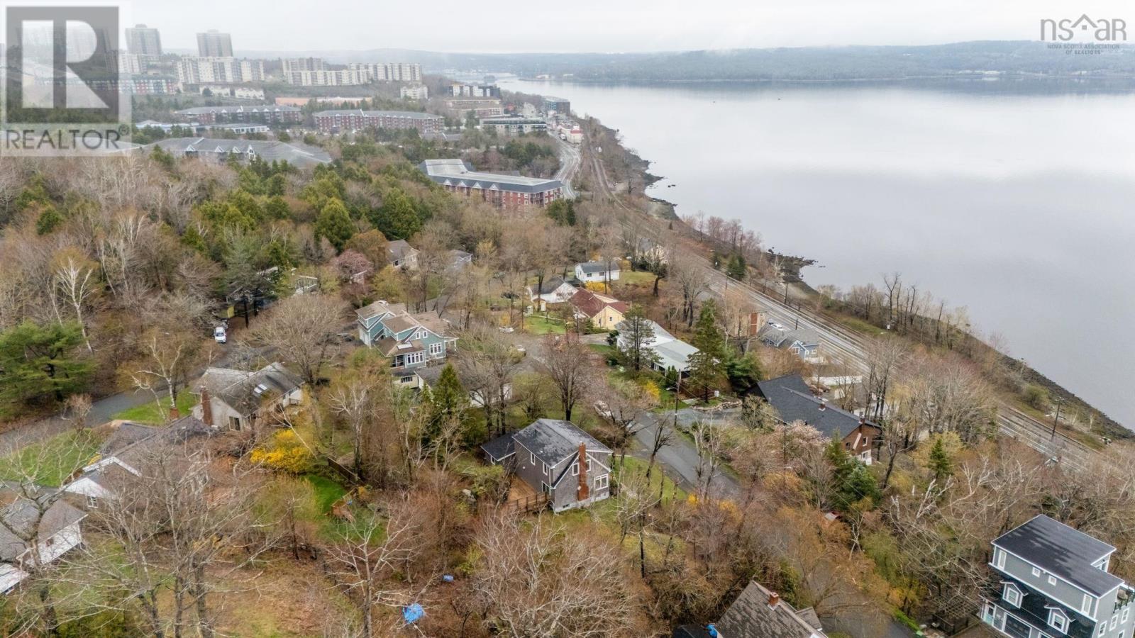 12 Princes Walk, Halifax, Nova Scotia  B3M 2N2 - Photo 33 - 202610809
