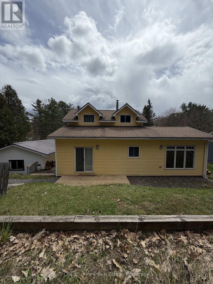 12 Ferndale Road, Muskoka Lakes, Ontario  P0B 1J0 - Photo 34 - X12791544