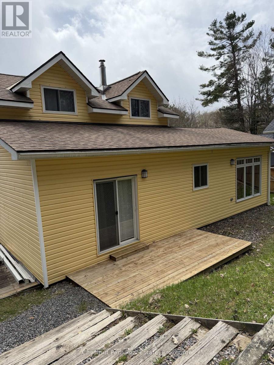 12 Ferndale Road, Muskoka Lakes, Ontario  P0B 1J0 - Photo 33 - X12791544