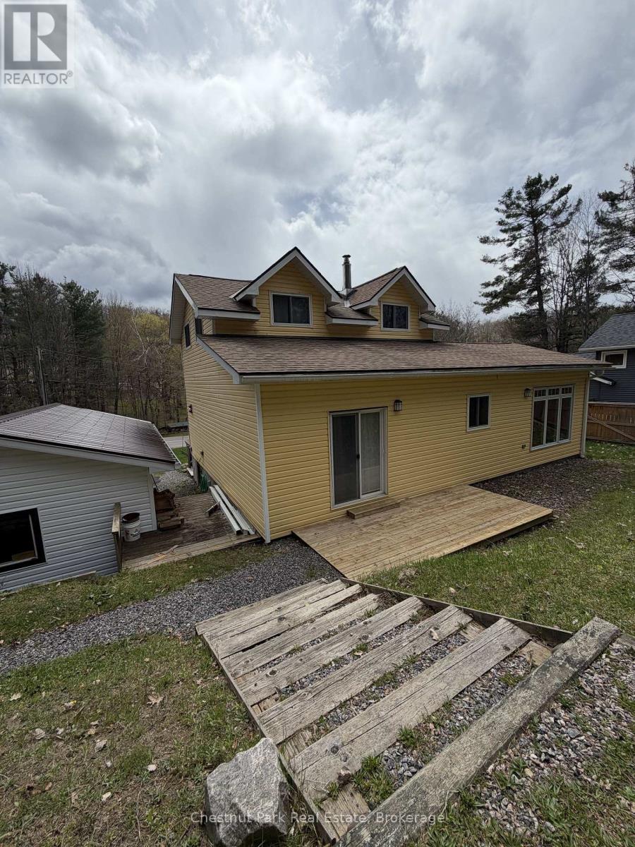 12 Ferndale Road, Muskoka Lakes, Ontario  P0B 1J0 - Photo 35 - X12791544