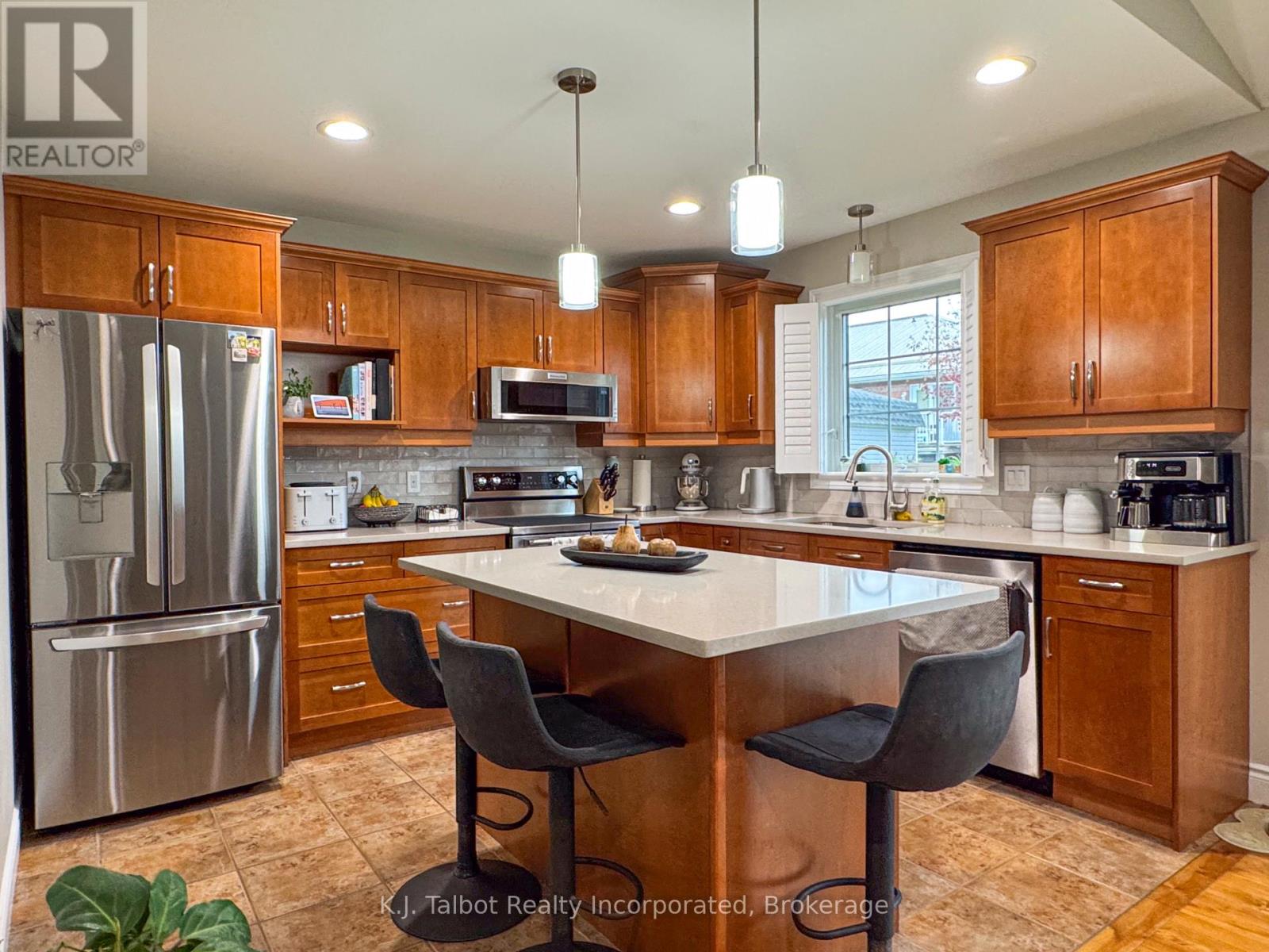 11 Lee Crescent, Goderich, Ontario  N7A 4L3 - Photo 8 - X13125348