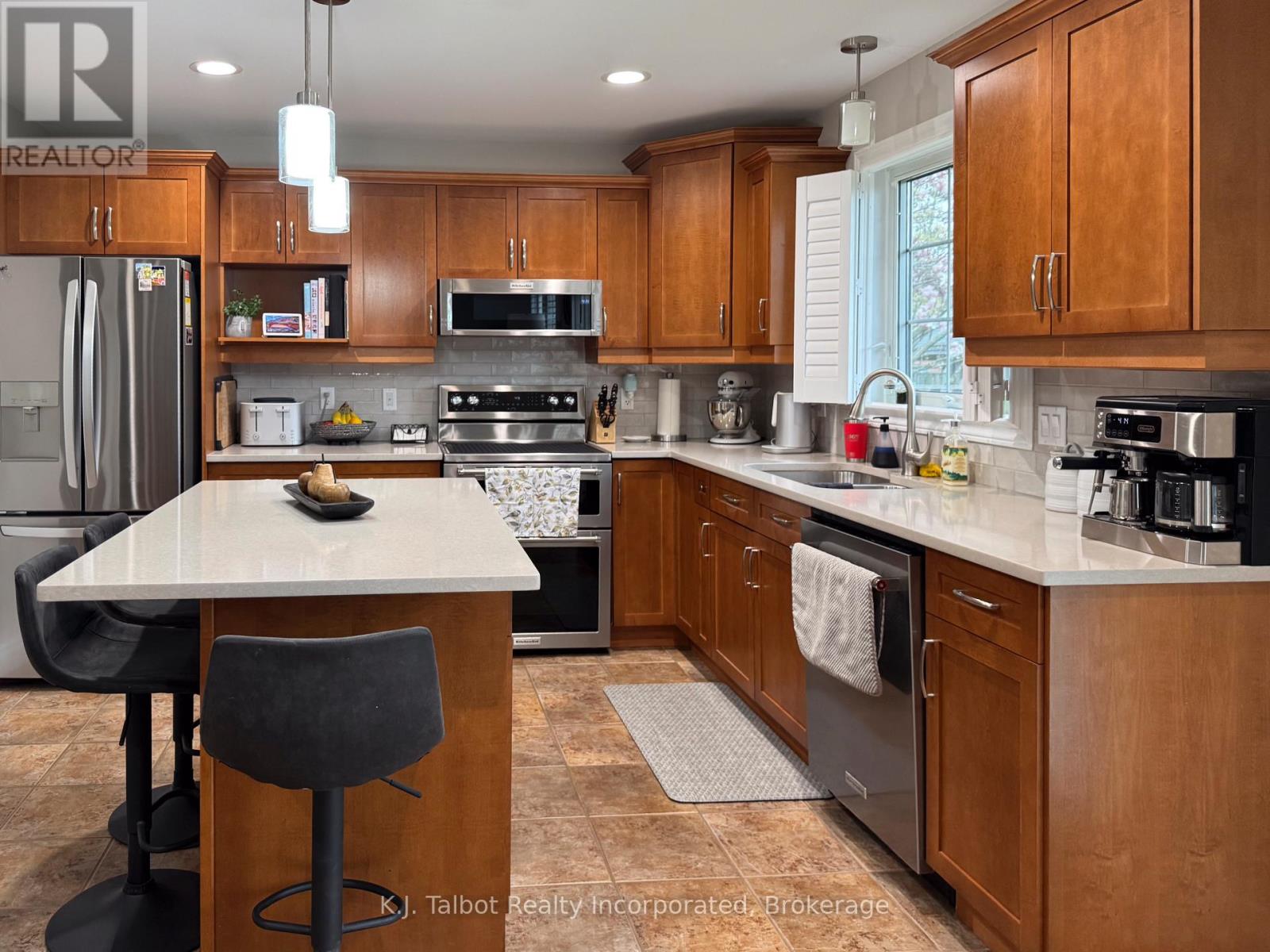 11 Lee Crescent, Goderich, Ontario  N7A 4L3 - Photo 7 - X13125348