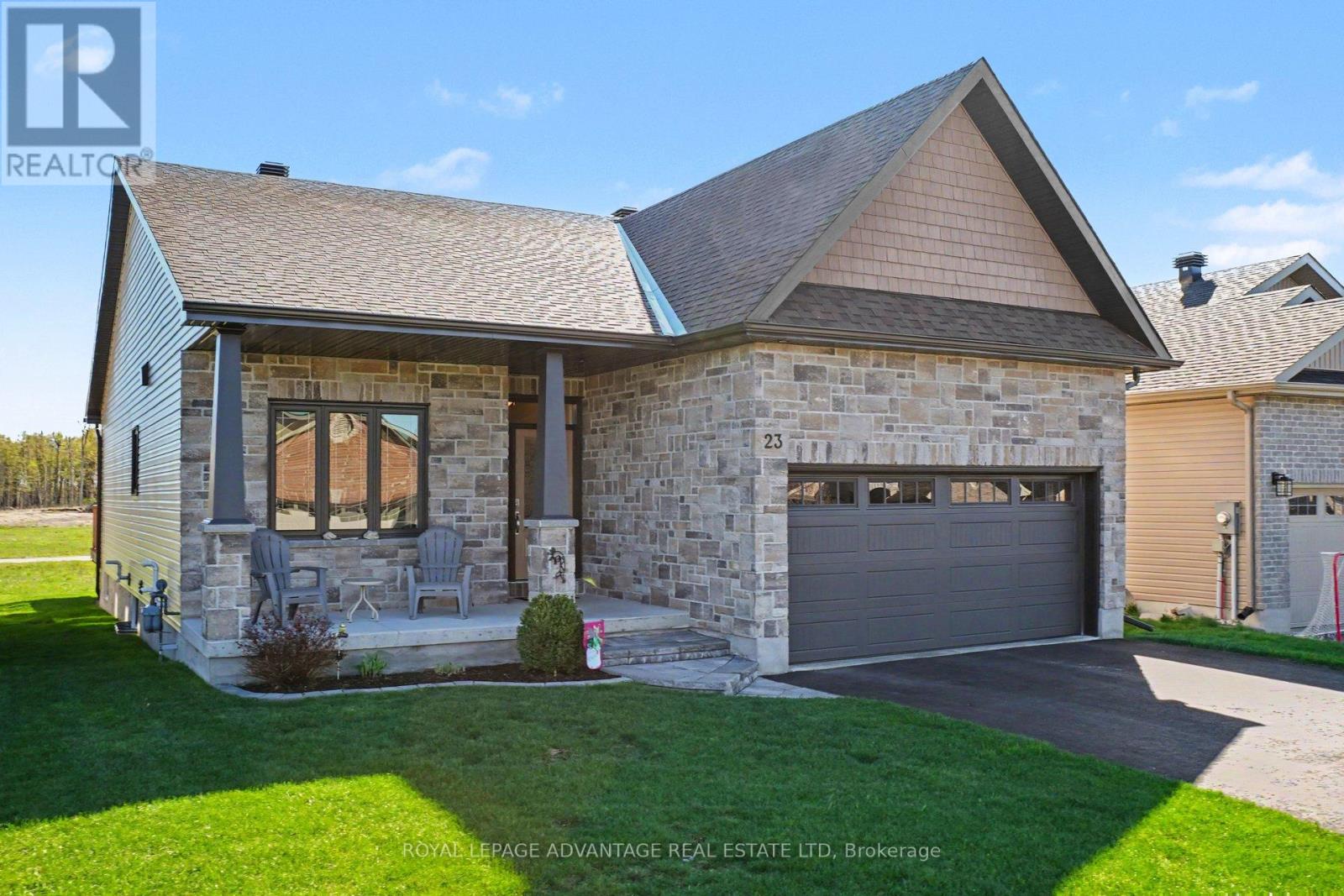 23 Senators Gate Drive, Perth, Ontario  K7H 0B5 - Photo 2 - X13126342