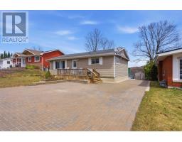 12 Robertson RD, Elliot Lake, Ontario