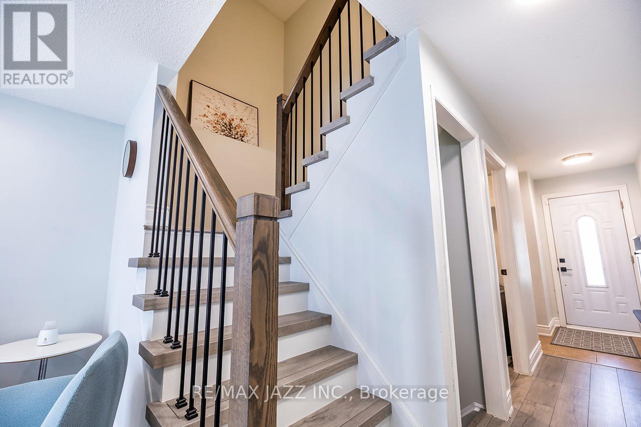 15 Graham Court, Whitby, Ontario  L1N 6E1 - Photo 21 - E13126244