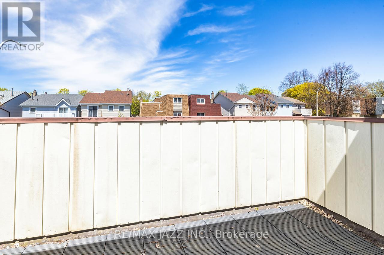 15 Graham Court, Whitby, Ontario  L1N 6E1 - Photo 28 - E13126244
