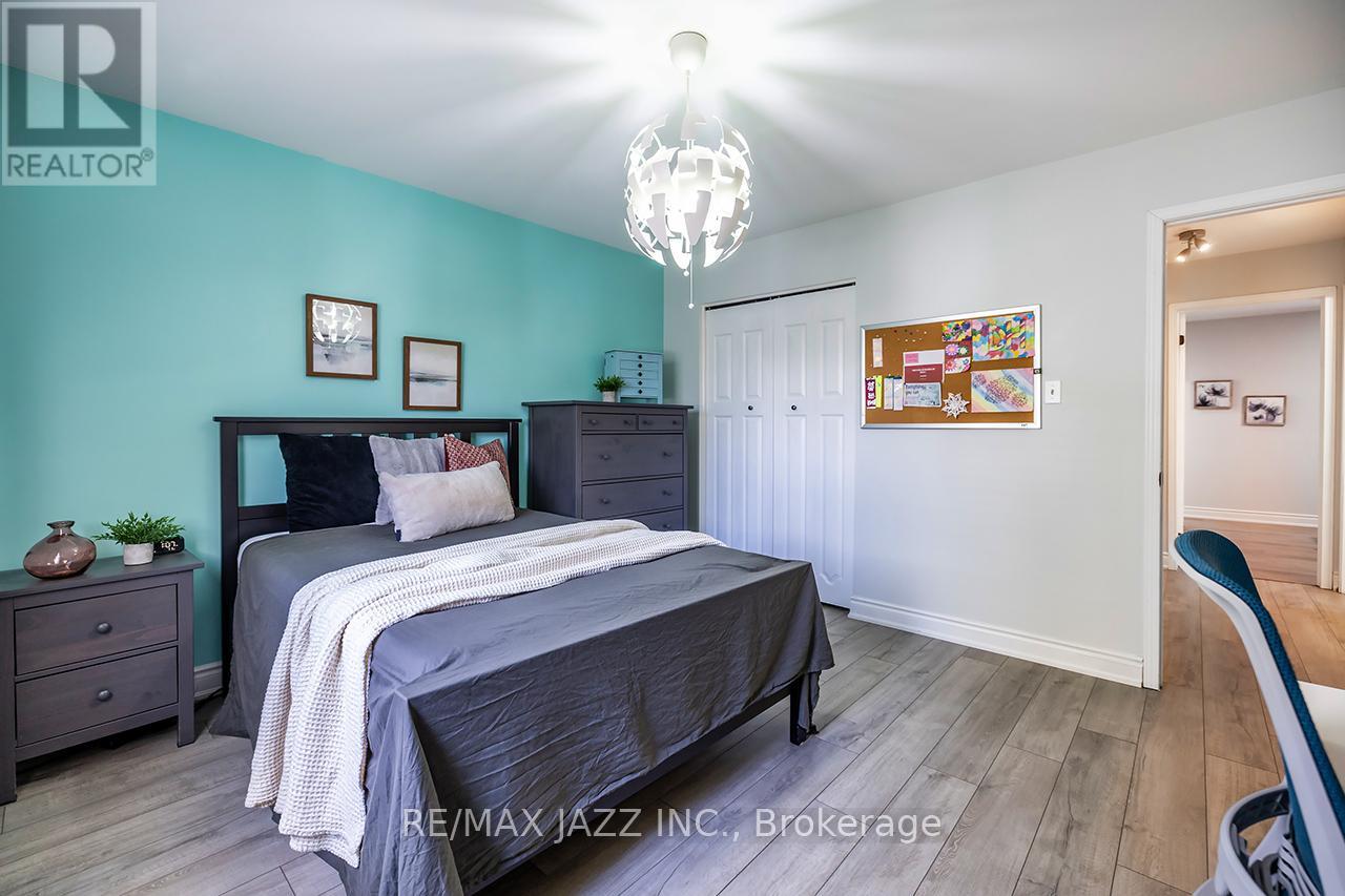 15 Graham Court, Whitby, Ontario  L1N 6E1 - Photo 30 - E13126244