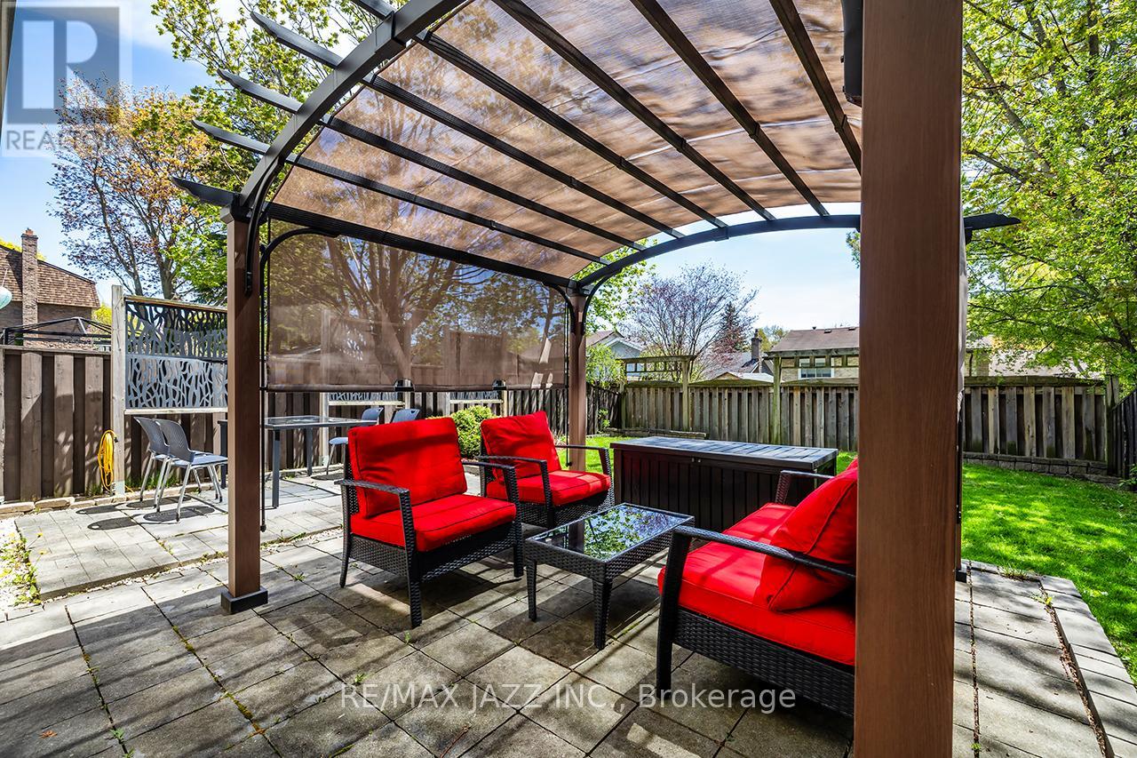 15 Graham Court, Whitby, Ontario  L1N 6E1 - Photo 43 - E13126244