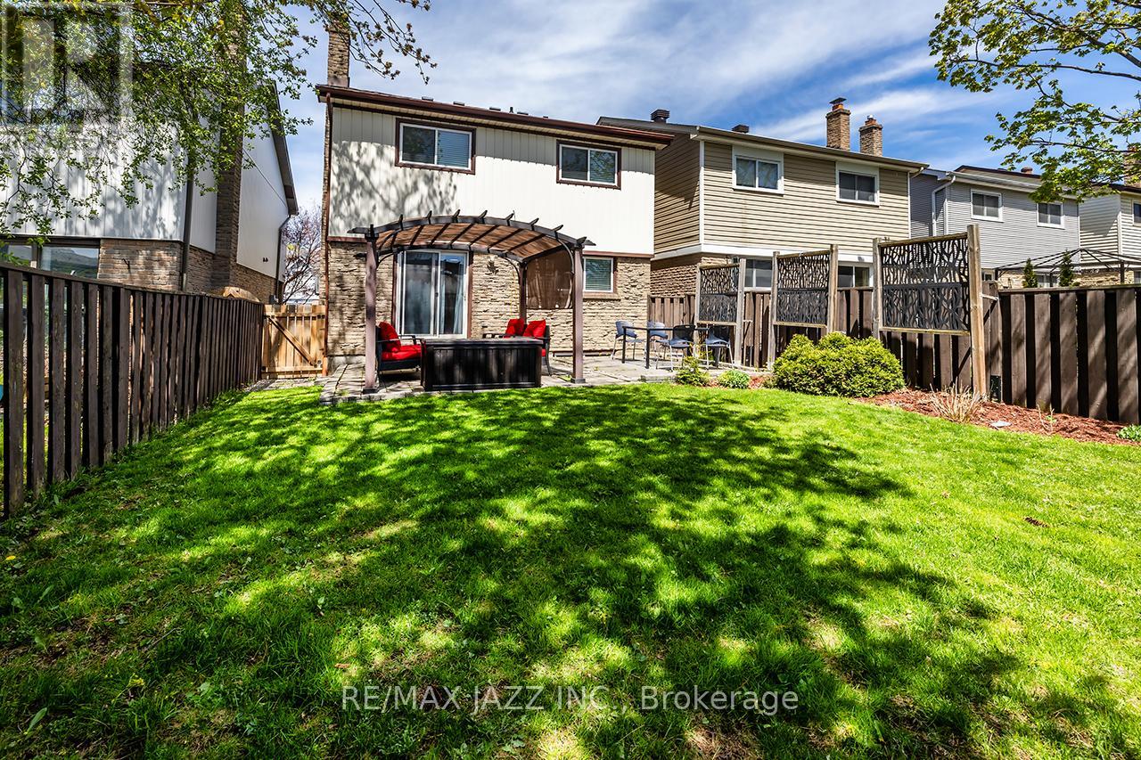 15 Graham Court, Whitby, Ontario  L1N 6E1 - Photo 47 - E13126244