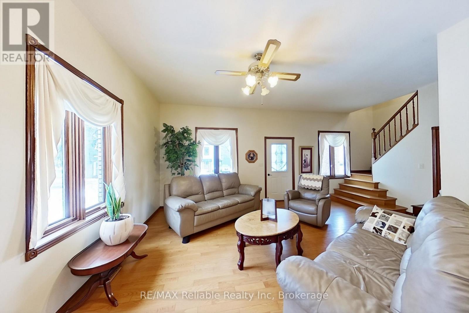 67 Rattenbury Street W, Central Huron, Ontario  N0M 1L0 - Photo 16 - X13126380