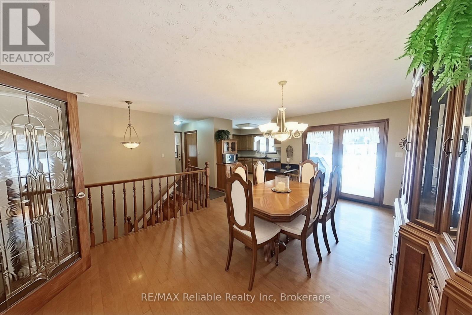 67 Rattenbury Street W, Central Huron, Ontario  N0M 1L0 - Photo 6 - X13126380