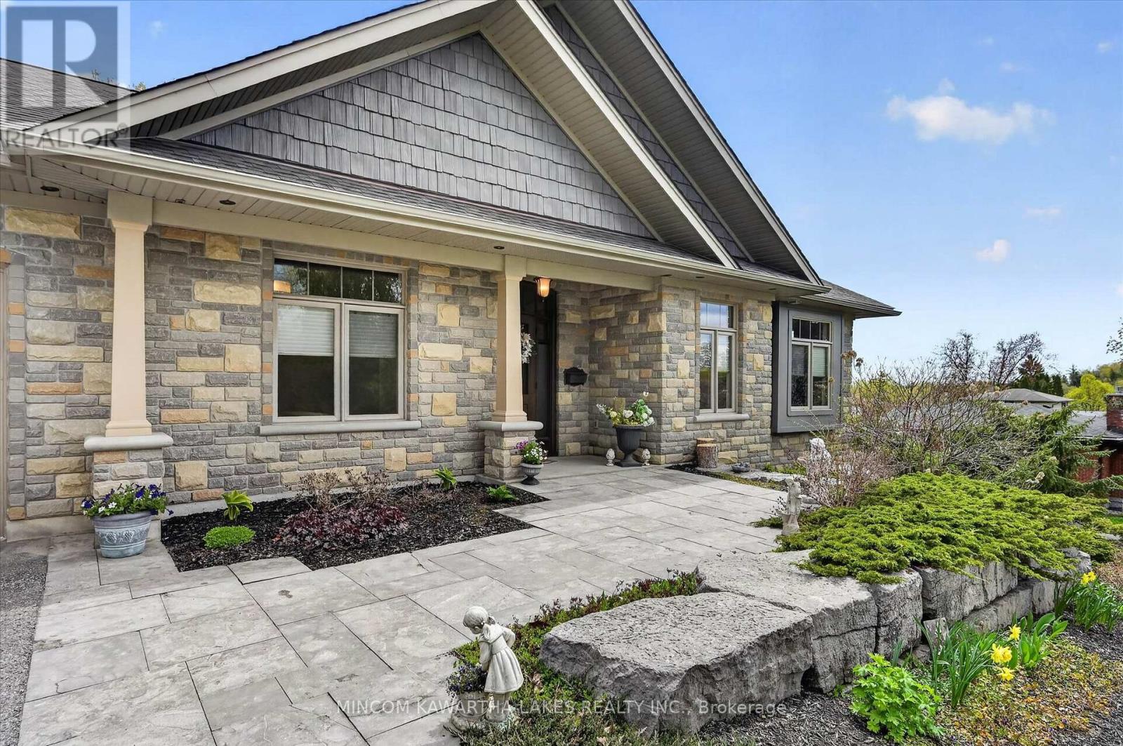 63 Weller Crescent, Peterborough, Ontario  K9J 6J4 - Photo 4 - X13126300
