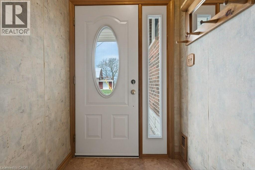 3378 Johnson Street, Vineland, Ontario  L0R 2C0 - Photo 4 - 40818916