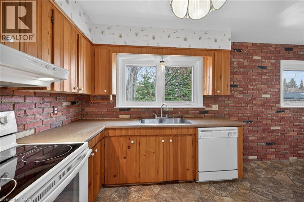 156 Chesley Street, Hamilton, Ontario  L9C 3W3 - Photo 9 - 40822476