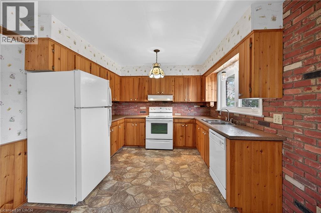 156 Chesley Street, Hamilton, Ontario  L9C 3W3 - Photo 8 - 40822476