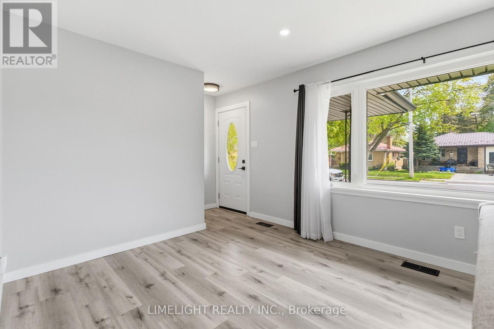 598 Ross Street, London East (East C), Ontario  N5Y 3V7 - Photo 5 - X13122130