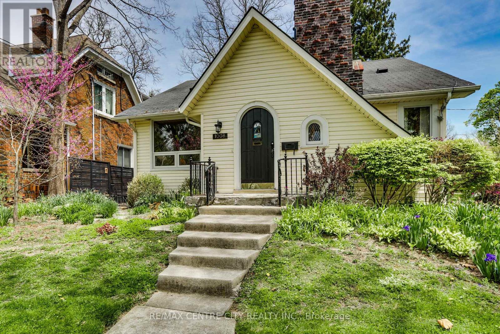 1008 WATERLOO STREET, London East, Ontario