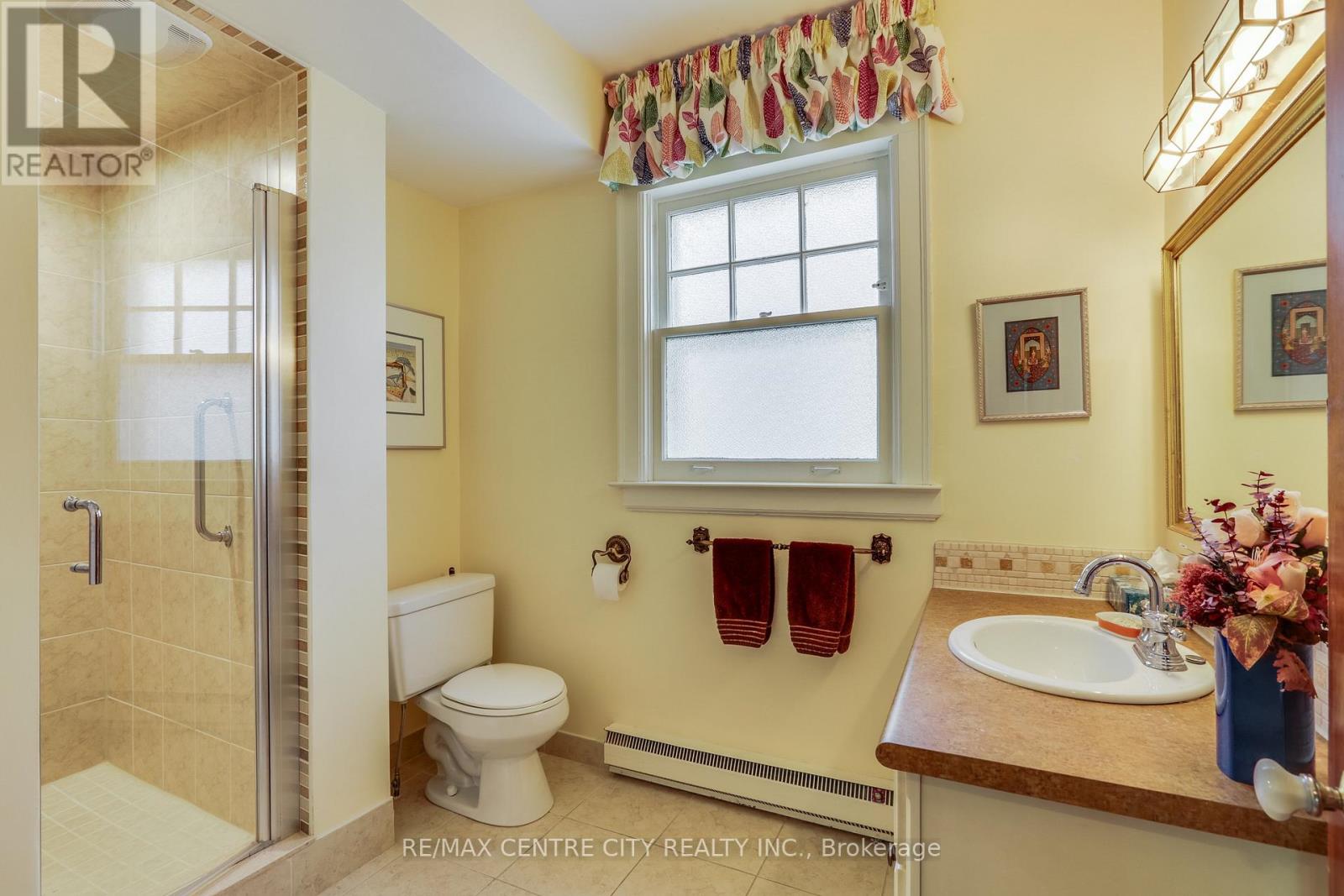 1008 Waterloo Street, London East, Ontario  N6A 3X6 - Photo 13 - X13126236