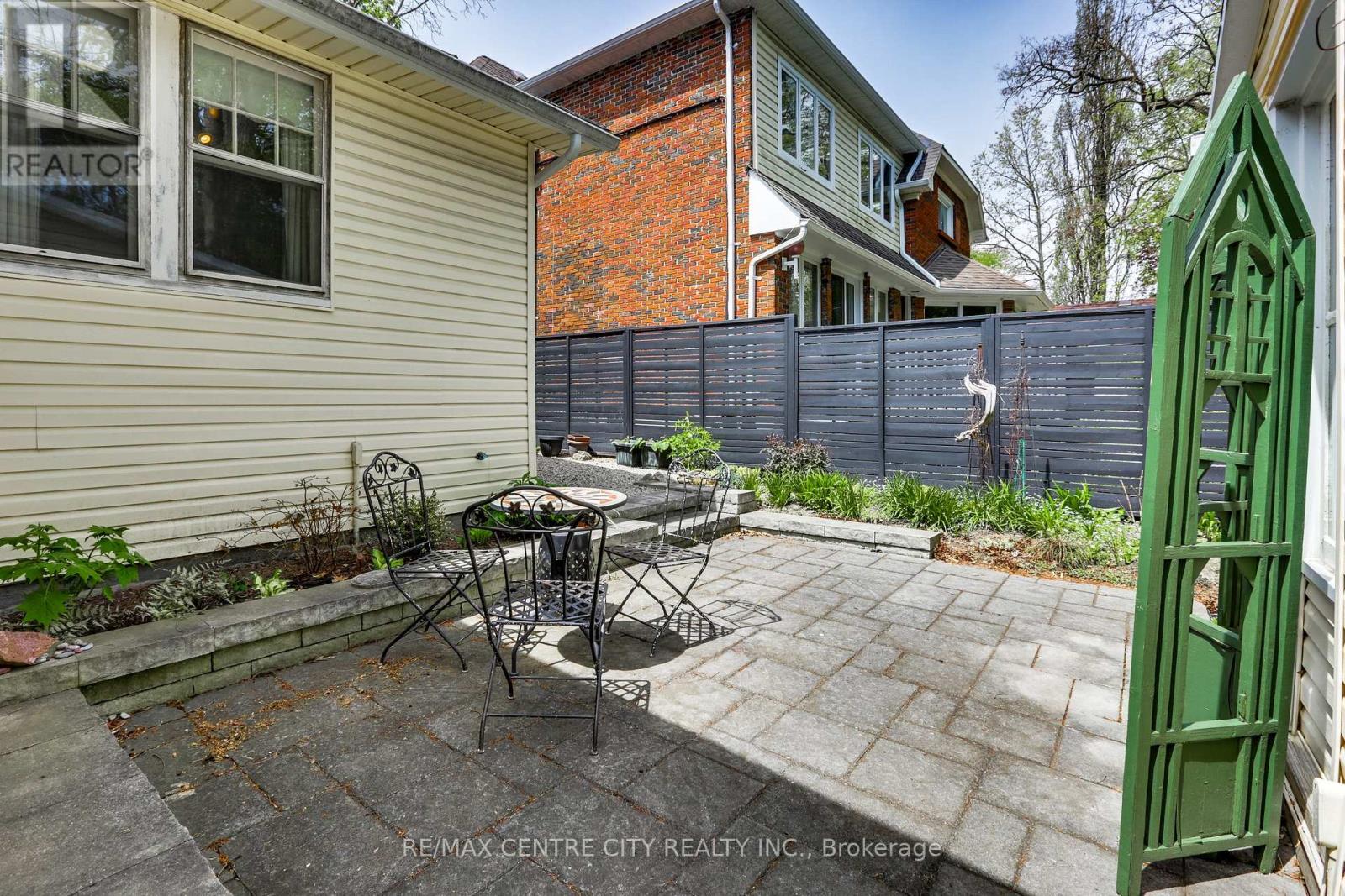 1008 Waterloo Street, London East, Ontario  N6A 3X6 - Photo 38 - X13126236