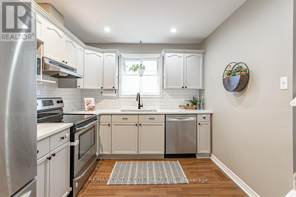 74 Juno Drive, St. Thomas, Ontario  N5R 6E9 - Photo 12 - X13126240
