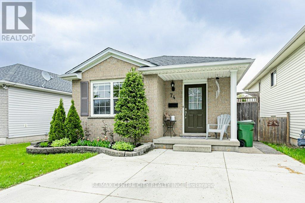 74 Juno Drive, St. Thomas, Ontario  N5R 6E9 - Photo 2 - X13126240