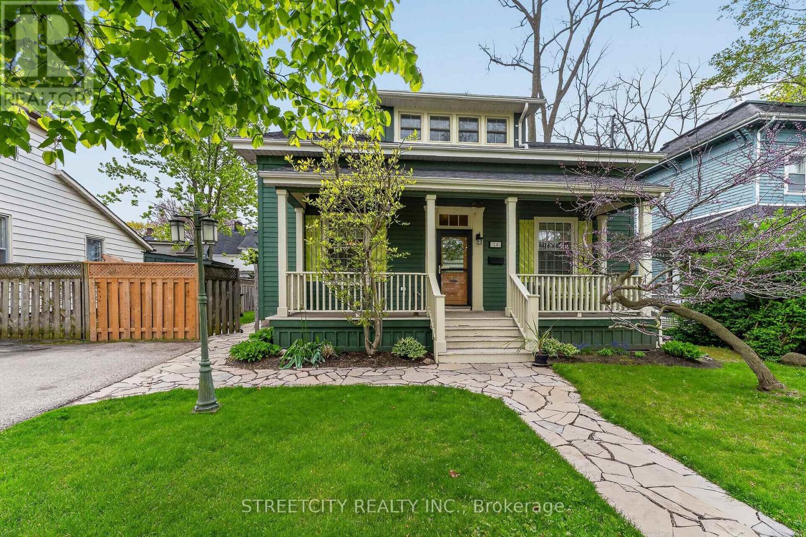 24 CENTRE STREET, St. Thomas, Ontario