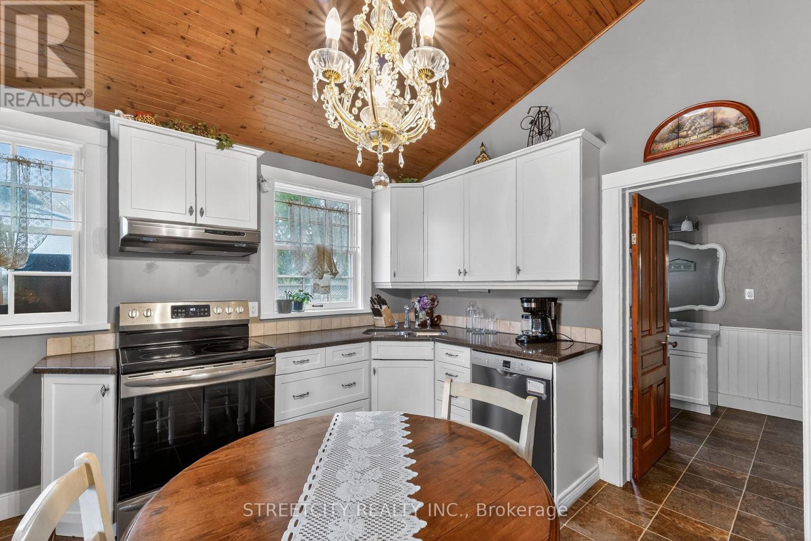 24 Centre Street, St. Thomas, Ontario  N5R 2Z2 - Photo 19 - X13126242