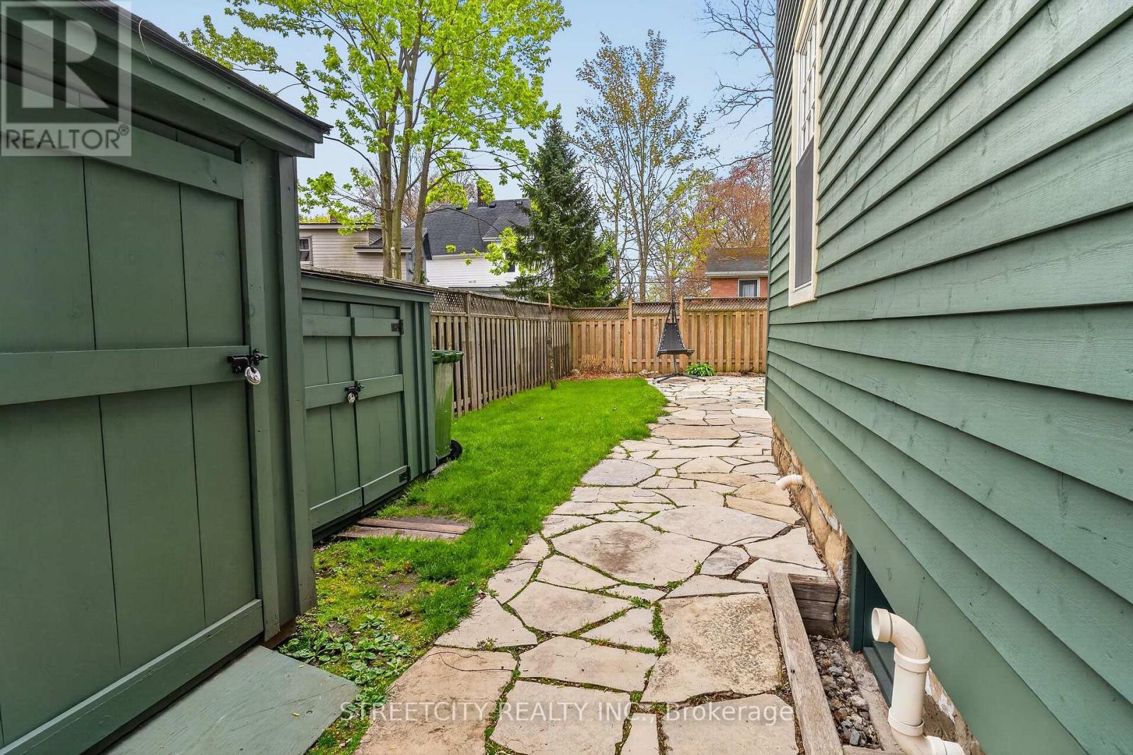 24 Centre Street, St. Thomas, Ontario  N5R 2Z2 - Photo 35 - X13126242