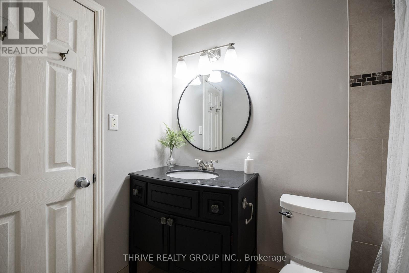 70 - 300 Sandringham Crescent, London South, Ontario  N6C 5B4 - Photo 22 - X13126266