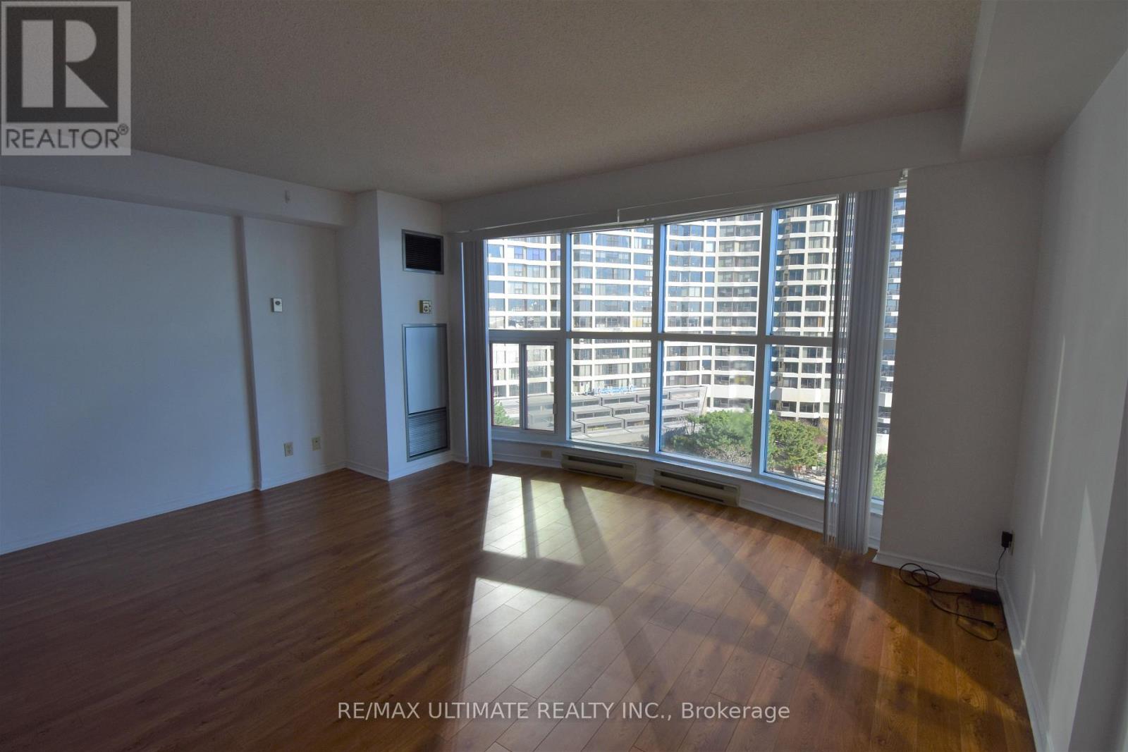 1503 - 99 Harbour Square, Toronto, Ontario  M5J 2H2 - Photo 14 - C13126262