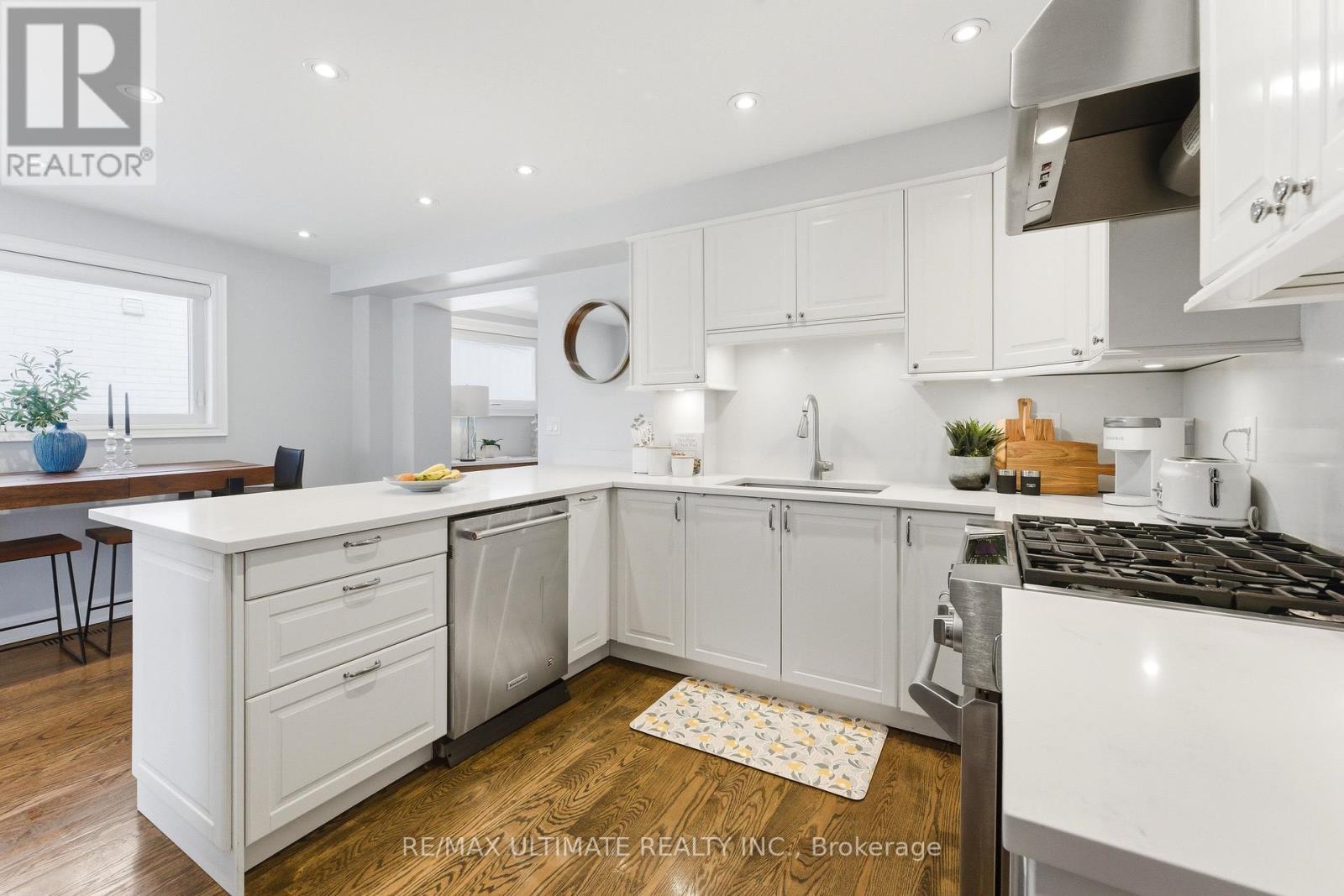 254 Airdrie Road, Toronto, Ontario  M4G 1N1 - Photo 12 - C13126364