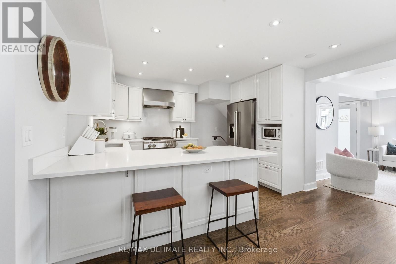 254 Airdrie Road, Toronto, Ontario  M4G 1N1 - Photo 9 - C13126364