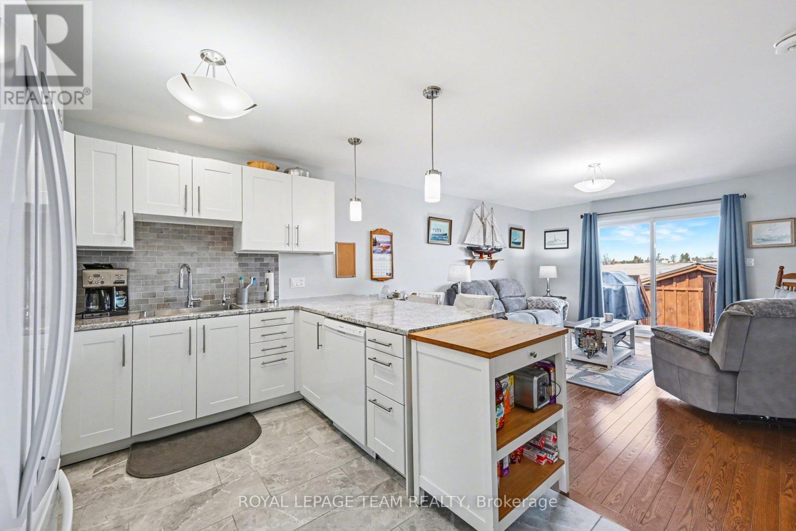 442 Arora Crescent, North Dundas, Ontario  K0C 2K0 - Photo 4 - X13126310