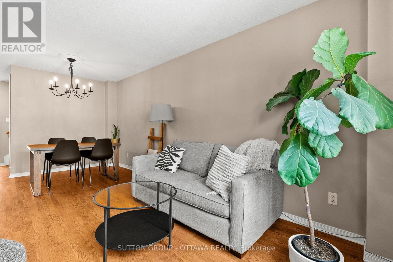 96 Manhattan Crescent, Ottawa, Ontario  K2C 4B7 - Photo 12 - X13126378