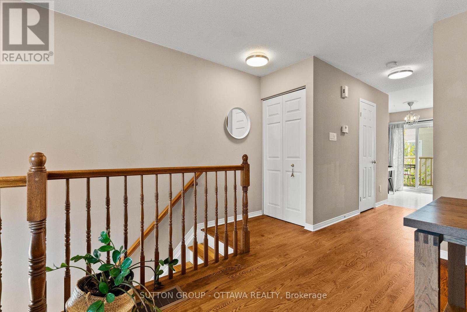 96 Manhattan Crescent, Ottawa, Ontario  K2C 4B7 - Photo 5 - X13126378