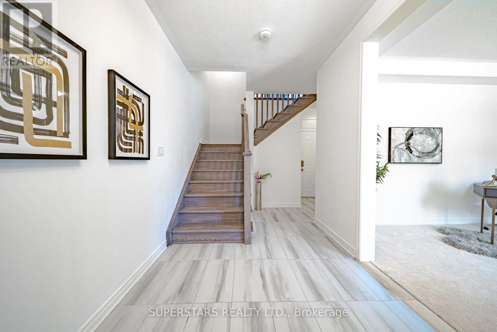 3342 Thunderbird Promenade, Pickering, Ontario  L1X 0N1 - Photo 3 - E13126264