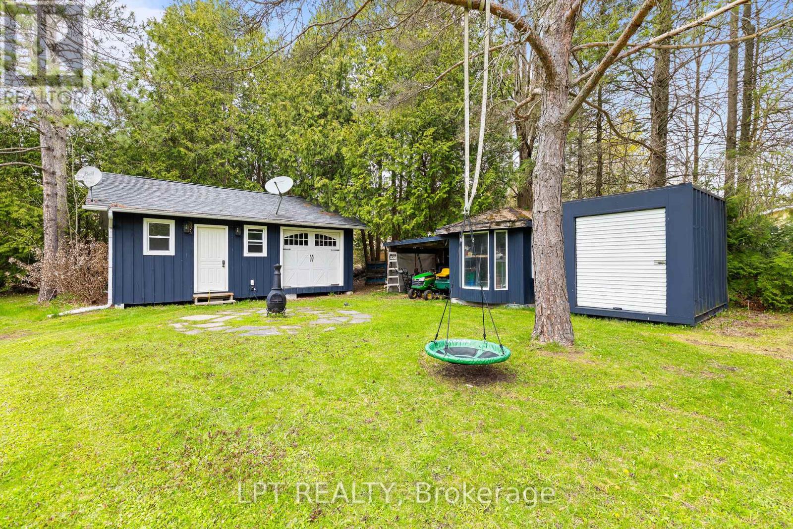 26 Vambola Avenue, Georgina, Ontario  L0E 1N0 - Photo 3 - N13126286
