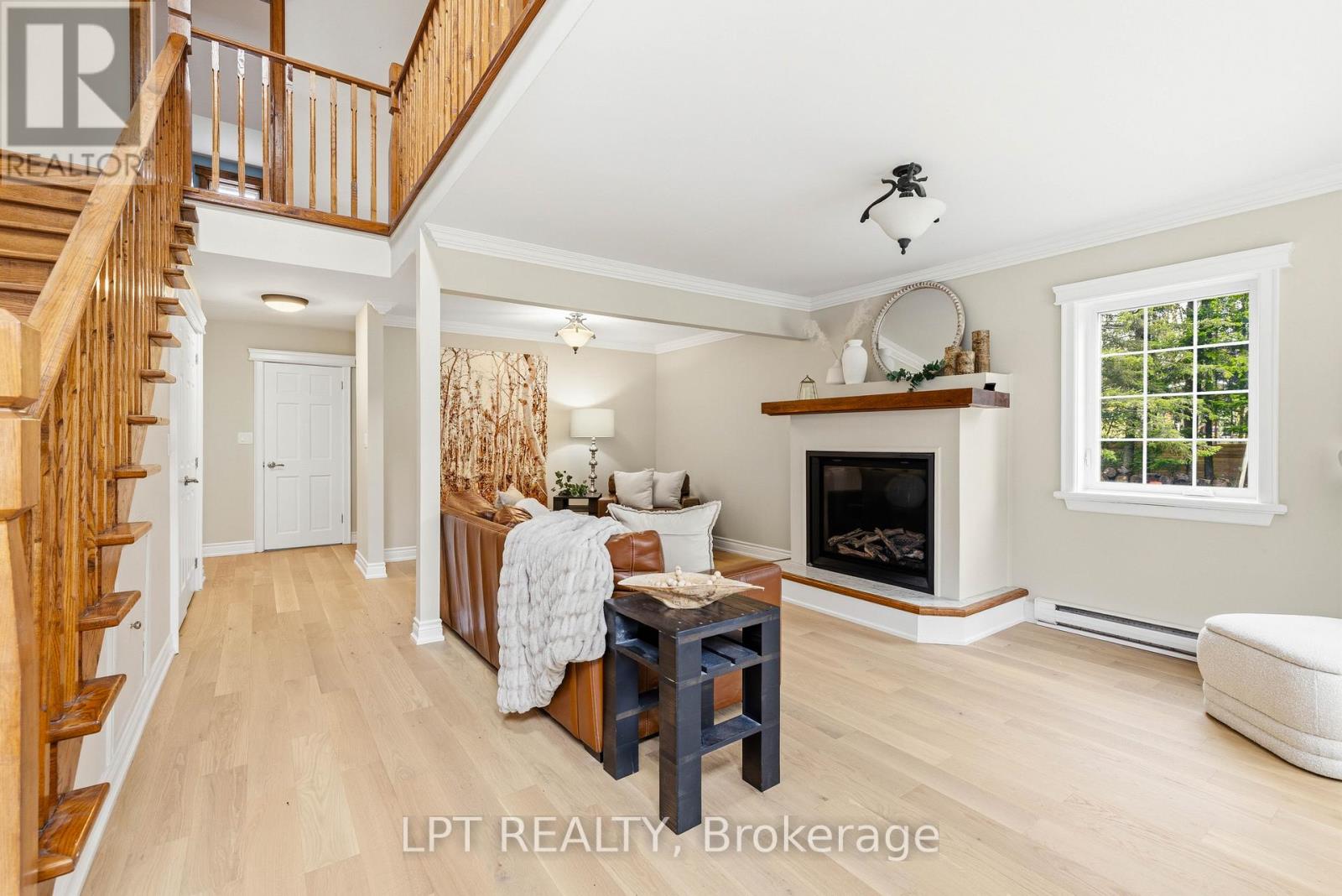 26 Vambola Avenue, Georgina, Ontario  L0E 1N0 - Photo 7 - N13126286