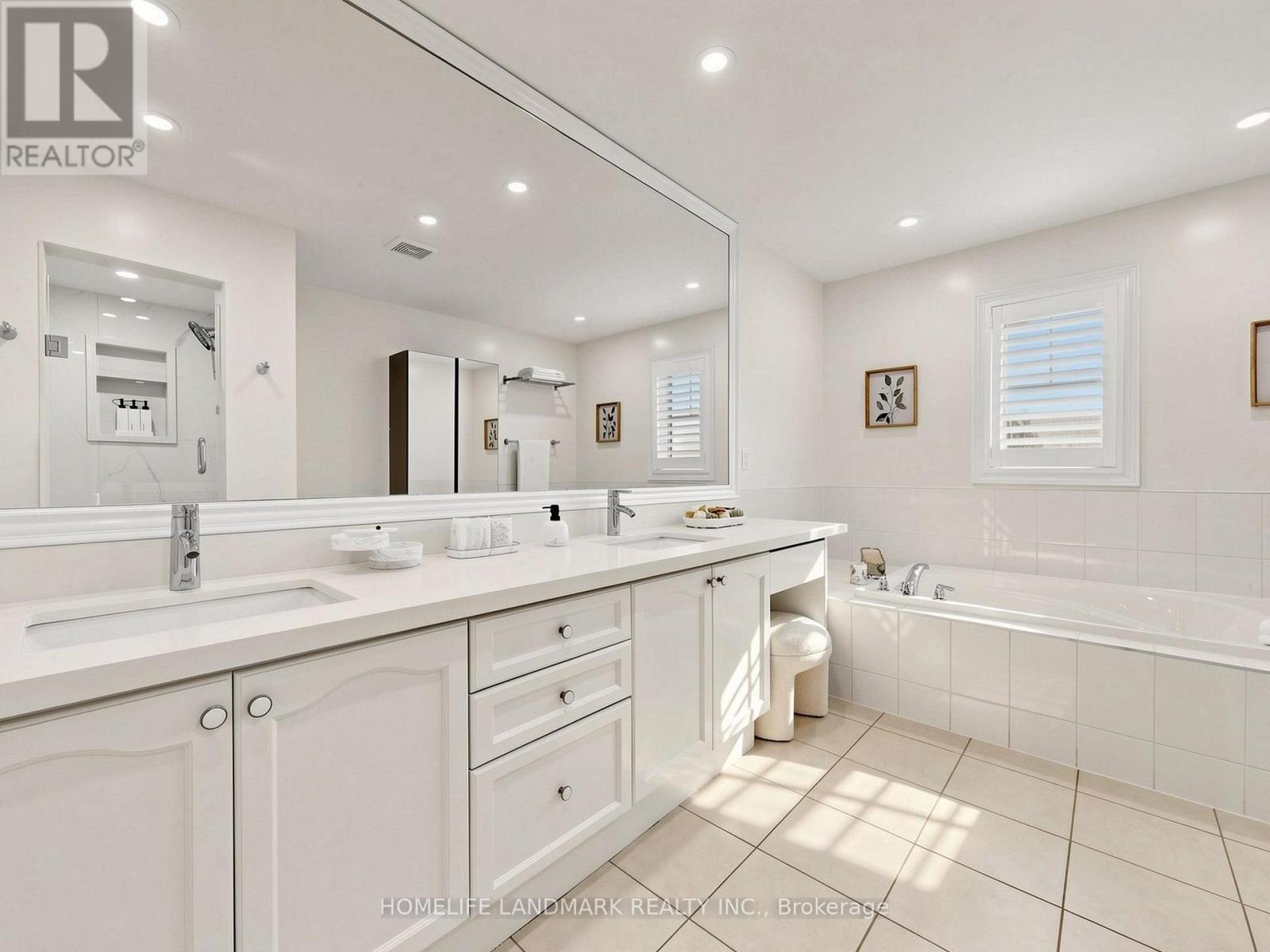 8 Ivory Silk Drive, Markham, Ontario  L6C 0G8 - Photo 20 - N13126298