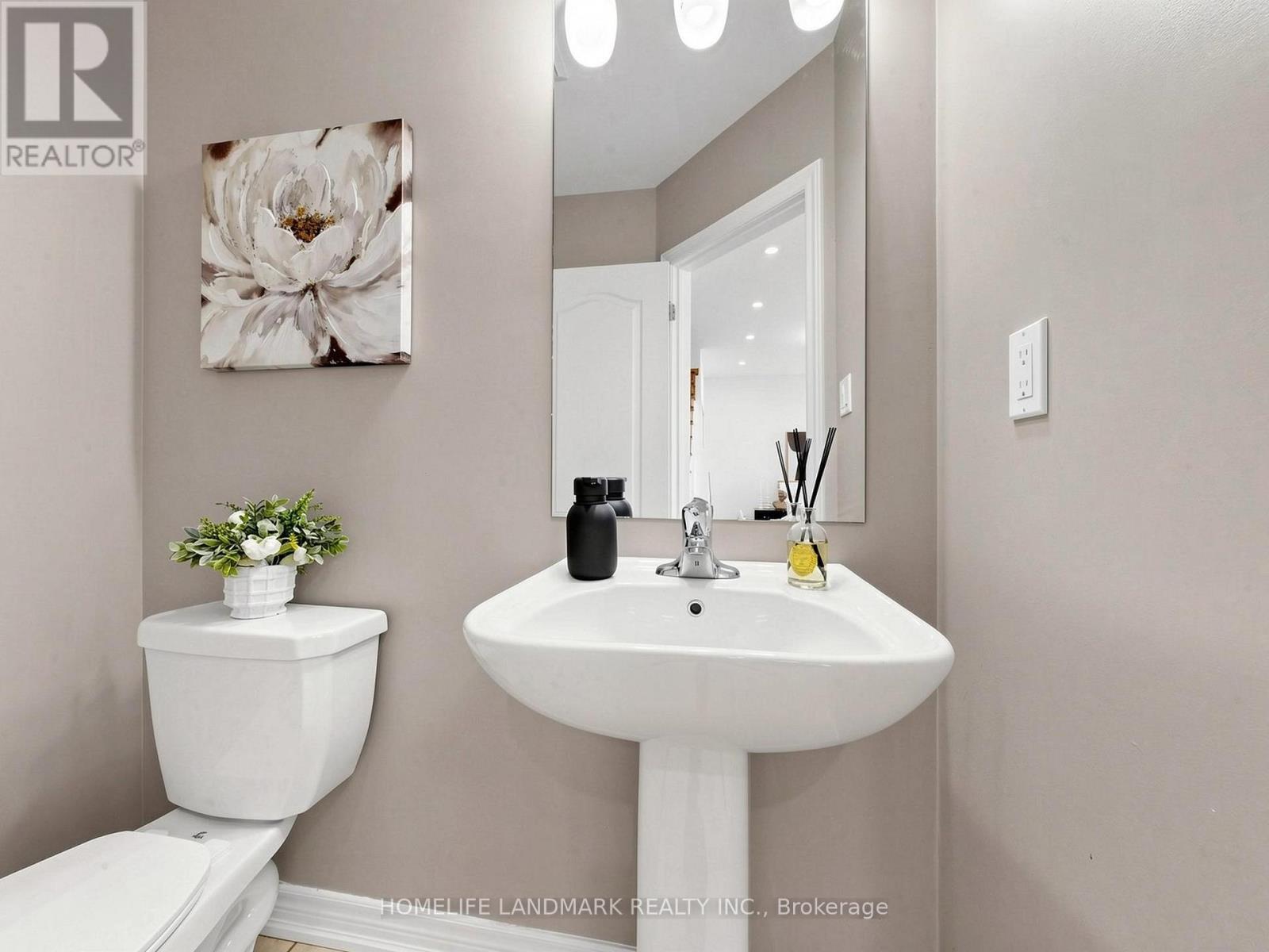 8 Ivory Silk Drive, Markham, Ontario  L6C 0G8 - Photo 33 - N13126298