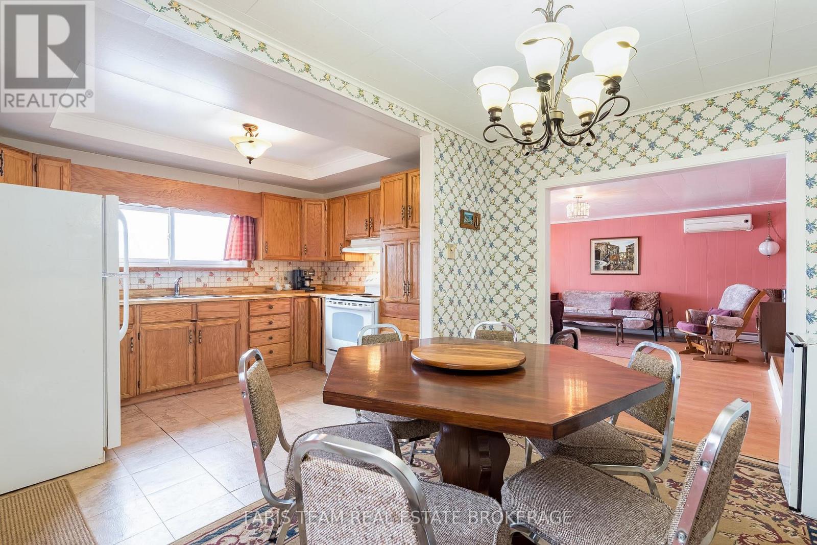 148 Hoyt Avenue, Tay (Victoria Harbour), Ontario  L0K 2A0 - Photo 12 - S13126260